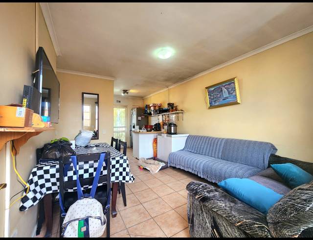 2 BEDROOM HOUSE FOR SALE IN GLENWOOD